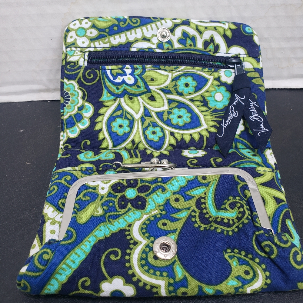 Floral Patterned Wallet - Picture 6 of 6